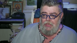 Ξέσπασε ο Σταμάτης Κραουνάκης: "Καίγεται η Παλαιστίνη κι όλο το ''σουργιελαριό'' απασχολείται με τη ''χοντρή''"