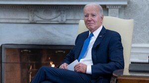 Ο Μπάιντεν απένειμε χάρη σε δεκάδες κρατούμενους για κατοχή μαριχουάνας