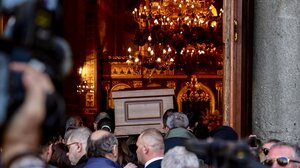 Τελευταίο αντίο σήμερα στον Βασίλη Καρρά – Η μεγάλη του επιθυμία