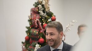 Κρητικά κάλαντα στον Πρόεδρο του ΠΑΣΟΚ- ΚΙΝΑΛ, Νίκο Ανδρουλάκη