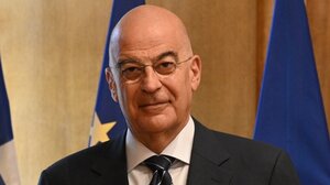 Στη Σύμη τα Χριστούγεννα ο Νίκος Δένδιας