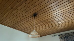 Κεραυνός έπεσε σε σπίτι - Έκαψε τα ηλεκτρολογικά, άνοιξε τρύπα!