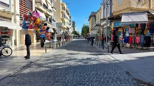 Χριστούγεννα: Την Πέμπτη ξεκινά το εορταστικό ωράριο των καταστημάτων