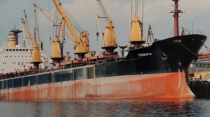 Οι Χούθι ανέλαβαν την ευθύνη για την επίθεση με πύραυλο στο ελληνόκτητο φορτηγό πλοίο