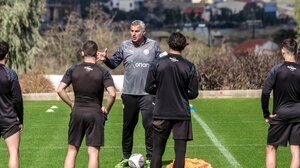 Δέλλας στους παίκτες: "Βγάλτε από μέσα σας ό,τι σας βαραίνει"