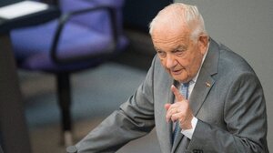 Ο Αλφρέντ Γκροσέ, φυσιογνωμία της γαλλογερμανικής συμφιλίωσης, απεβίωσε σε ηλικία 99 ετών