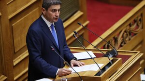 Αυγενάκης: Εξετάζεται το αίτημα παραγωγών-εξαγωγέων μήλων για αποζημιώσεις λόγω Σουέζ