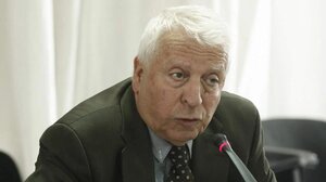 Ομοφοβική επίθεση Μουτζούρη στον Στ. Κασσελάκη: "Είναι οπισθογεμής"