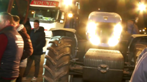 Αγρότες μπήκαν στο κέντρο της Λάρισας και της Καρδίτσας