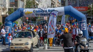Κέφι και ξεφάντομα στο 4o Carnival Run του Ρεθύμνου