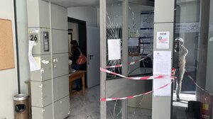 Έσπασαν την τζαμαρία του Ειρηνοδικείου