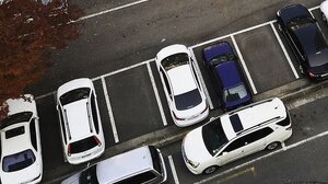 Mε... αίτηση η θέση στο δημοτικό πάρκινγκ