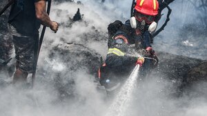  Σε ύφεση η φωτιά στον Ταΰγετο – Εκκενώθηκε ο οικισμός Αράχωβα