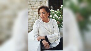 Το ψαράκι με τη Ντόρα, η ζεστή και χαλαρή κουβέντα με την ομάδα Αρναουτάκη και το πολιτικό όφελος μιας συνάντησης! 