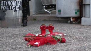 "Ούτε μία λιγότερη"