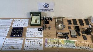 Εξαρθρώθηκε σπείρα που έκλεβε ΙΧ και σπίτια στην Ανατολική Αττική