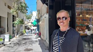 Τι κάνει ο Λάκης Γαβαλάς στο Ηράκλειο (photos)