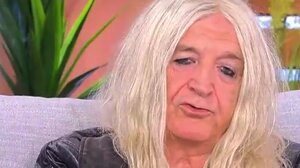 Ο Νίκος Καρβέλας επισκεπτόταν σχεδόν κάθε βράδυ τον Πάνο Ρούτσι