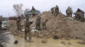 Κρεμλίνο για πλημμύρες: Η στάθμη του νερού ανεβαίνει και η πρόβλεψη δεν είναι ευνοϊκή