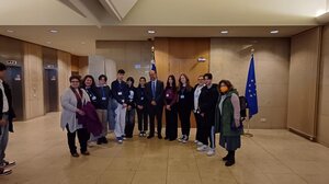 Μαθητές και εκπαιδευτικοί του 5ου ΓΕΛ Ηρακλείου, καλεσμένοι του Λ.Αυγενάκη στο Ευρωπαϊκό Κοινοβούλιο