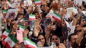 Εκλογές στο Ιράν: Την Παρασκευή στις κάλπες για νέο πρόεδρο