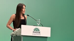 Διπλά γενέθλια για την Ελένη Βατσινά