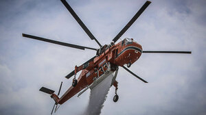 Τι υποστηρίζει ο κτηνοτρόφος που φέρεται να πέταξε πέτρες κατά του πυροσβεστικού αεροσκάφους !