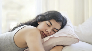 Το κόλπο για να κοιμηθείτε όταν κάνει ζέστη