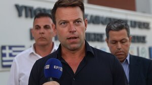 Στ. Κασσελάκης στο ΕΣΚΕΔΙΚ: Δεν είναι τώρα η στιγμή να μιλήσουμε για ελλείψεις