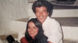 «Έφυγε» από τη ζωή ο σκηνοθέτης Αντώνης Αντύπας, σύζυγος της Ελένης Καραΐνδρου