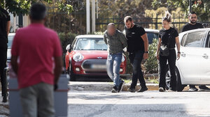 Κολωνός: Στην φυλακή ο 44χρονος για τον κατ’ εξακολούθηση βιασμό της 16χρονης