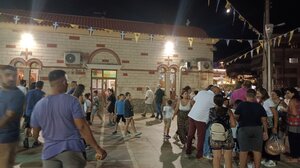 Πλήθος κόσμου και μετά τα μεσάνυχτα στην Παναγίτσα Μασταμπά