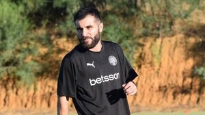 Σενγκέλια: «Γι' αυτό έφυγα από τον ΟΦΗ»