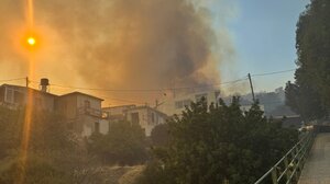 Μαίνονται τα πύρινα μέτωπα στο νότιο Ρέθυμνο - Δασοκομάντος από την Αθήνα ρίχνονται στη "μάχη"