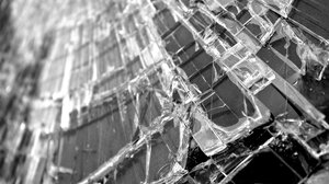 Αττική Οδός: Επίθεση με πέτρες σε όχημα οικογένειας