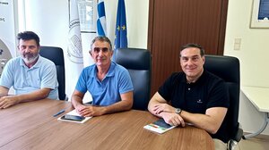 Συνάντηση Ματαλλιωτάκη με τον Πρύτανη και τον Αντιπρύτανη Οικονομικών του ΕΛΜΕΠΑ