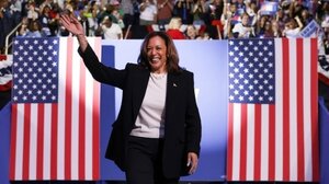 Η Χάρις καλεί τον Τραμπ να δεχτεί να γίνει δεύτερη τηλεμαχία