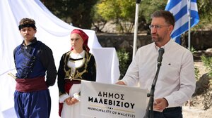 Στα αποκαλυπτήρια του Μνημείου Θυμάτων Εργατικών Δυστυχημάτων στον Κρουσώνα ο Μεν. Μποκέας