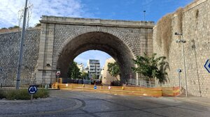 Κλειστή για οχήματα η Χανιώπορτα- Κίνδυνος κατάρρευσης του Τείχους, video