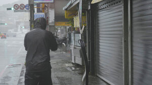 Εικόνες καταστροφής από τον ισχυρό τυφώνα που έπληξε την Ταϊβάν 