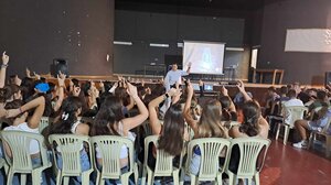 Εκατοντάδες μαθητές, γονείς, εκπαιδευτικοί και πολίτες ενημερώθηκαν για το bullying και τη διαδικτυακή παρενόχληση