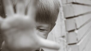 Συγκλονίζει ο πατέρας δύο εκ των θυμάτων του καθηγητή γυμναστικής