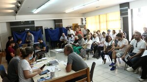 Το ΠΑΣΟΚ εκλέγει πρόεδρο: Άνοιξαν οι κάλπες για τον δεύτερο γύρο