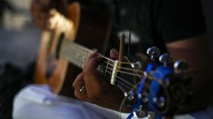 Ηράκλειο: Οι αποφάσεις για τη μουσική στα καταστήματα και τους μουσικούς του δρόμου