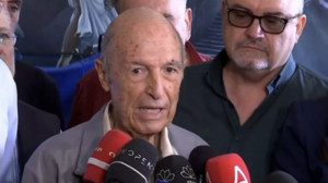 Εκλογές ΠΑΣΟΚ: Ψήφισε ο Κώστας Σημίτης