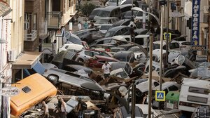 Πλημμύρες στην Ισπανία: "Ακούγαμε ανθρώπους να ουρλιάζουν καθώς τους παράσερνε το νερό"