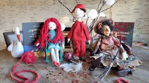 Η Μάγισσα των Χριστουγέννων, η Χρουχρού, συναντά τον Τρακατρούκα και την Μυρσίνη!