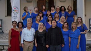 Καταχειροκροτήθηκε η Δημοτική Χορωδία Μαλεβιζίου!