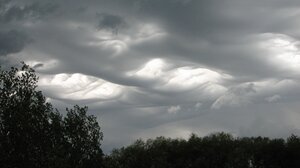 Νεφώσεις παροδικά αυξημένες και βροχές σήμερα στην Κρήτη