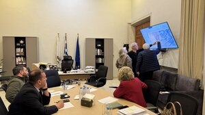 Ηράκλειο: Τι συζητήθηκε στην έκτακτη σύσκεψη για την κατολίσθηση στον Αη Γιάννη Χωστό